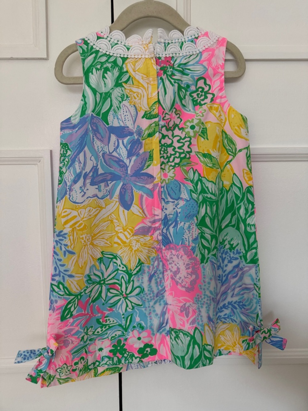 NWT Lilly Pulitzer Sleeveless Floral Shift Dress - Pink, Green, Yellow, Blue - Picture 3 of 4
